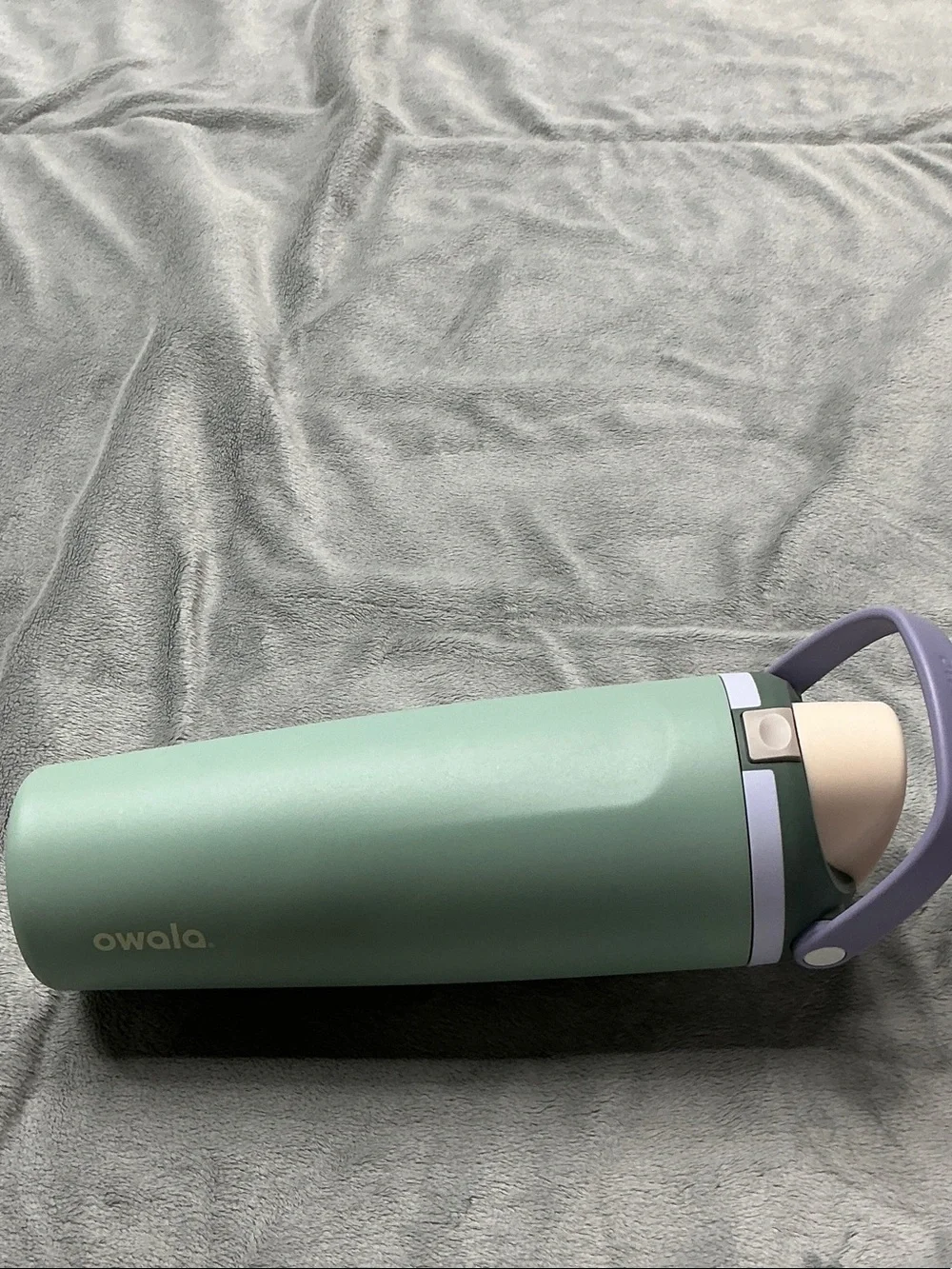 Owalo FreeSip Sway 30oz Sage Green with Lavender Handle and Cream Lid